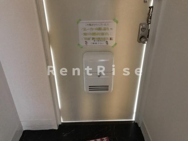 メゾンエクセルⅡの玄関|玄関ポスト