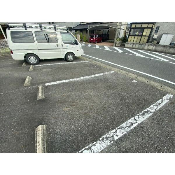 Surplus　エクセル　　刈谷市近郊の賃貸ならクラスホーム刈谷店の駐車場