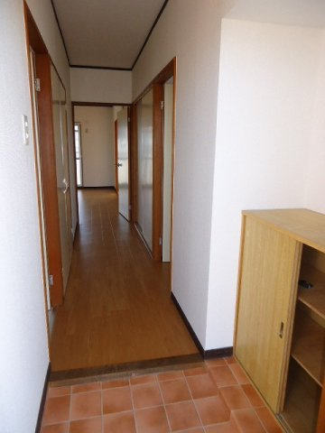ブルージュ名和の玄関|落ち着いた玄関です