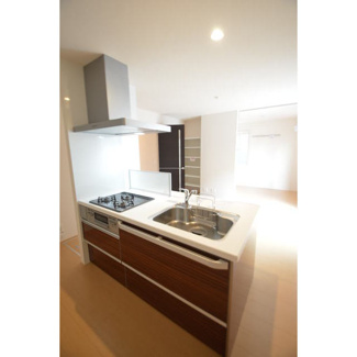 【キッチン】 | パステルコート | 3口のガスコンロ