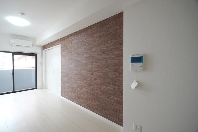 モダンパラッツォ博多rivaⅡの内装|モダンパラッツォ博多rivaⅡ（1LDK）アクセントクロス