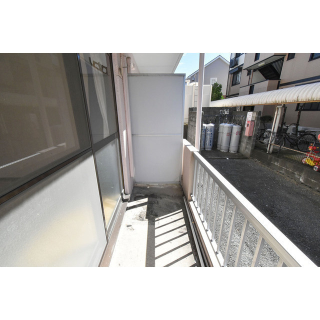メゾンスコール【10.000円キャッシュバック対象物件】のバルコニー