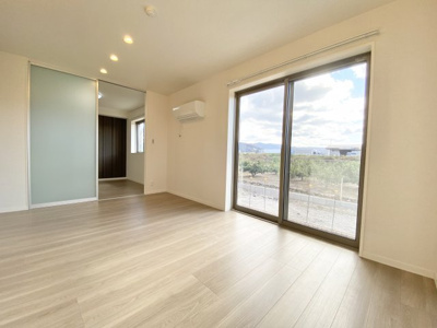 【居間・リビング】 | ベレオ上中島