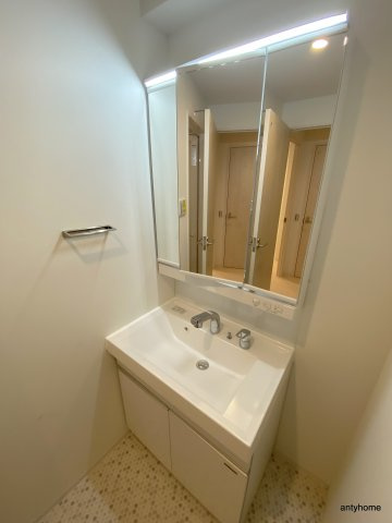 ATKレジデンスなんば　仲介手数料無料の洗面所