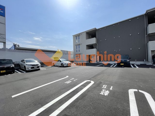 モレーンの駐車場|駐車スペースもあります