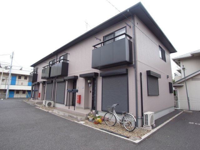 グランクリエイトB棟の外観|メゾネットタイプの２ＬＤＫのお部屋です！