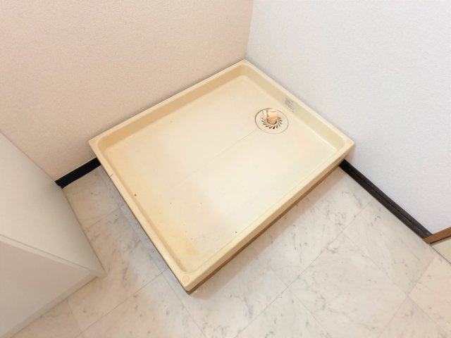 ブルージュ名和の洋室