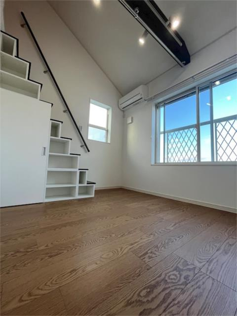 ハーミットクラブハウス戸塚踊場B棟の居間・リビング