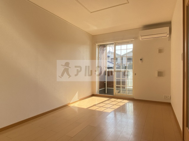 エレガンテフィオーレの居間・リビング