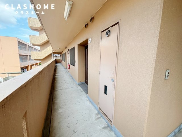 ゆたか台マンション　　刈谷市近郊の賃貸はクラスホーム刈谷店の玄関