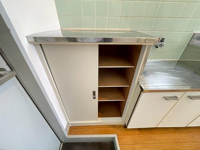 【玄関】 | サンビュー | シューズボックスがあるので靴が散らからずいつでも玄関すっきり♪上に写真やかわいい小物を置けるので、玄関を華やかに飾れますね♪