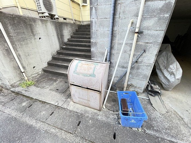 【その他共用部分】 | サンビュー | 敷地内ごみ置き場でごみ出しもらくらく～♪忙しい社会人さんや学生さんにもうってつけ！