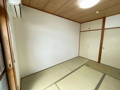 【寝室】 | サンビュー | 南西向き和室6帖☆クローゼットがあります♪お洋服の多い方もお部屋が片付いて快適に過ごせますね♪
