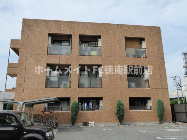 ラ・プラージュ