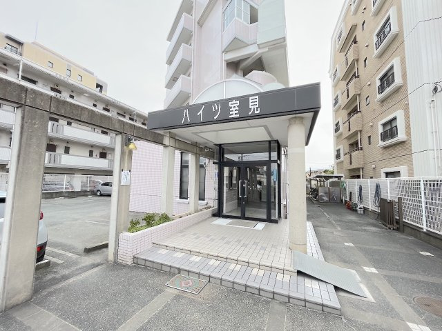 ハイツ室見のエントランス