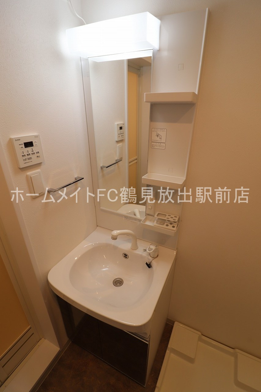 F asecia Sphaleの独立洗面台