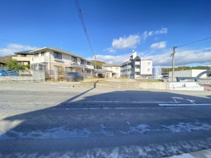 売土地　　伴中央2丁目の前面道路含む現地写真