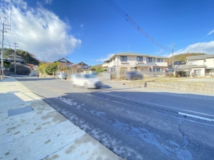 売土地　　伴中央2丁目の前面道路含む現地写真