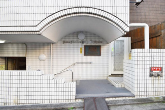 【エントランス】 | エントランス