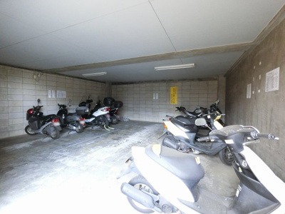 【その他共用部分】 | ダイアパレス菊名 | バイク置場です。