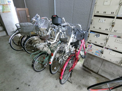 【駐車場】 | ベルメゾン井上 | 駐輪場