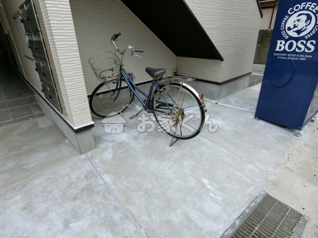 【駐車場】 | Impressive Suma | 駐輪場