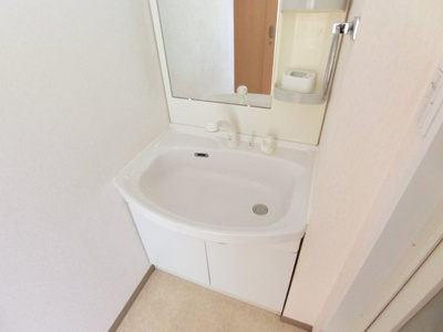 【洗面所】 | ノア本屋敷 | 朝の支度もスムーズな独立洗面台。