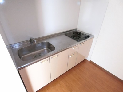 【キッチン】 | ノア本屋敷 | ２口ガスコンロのシステムキッチン。