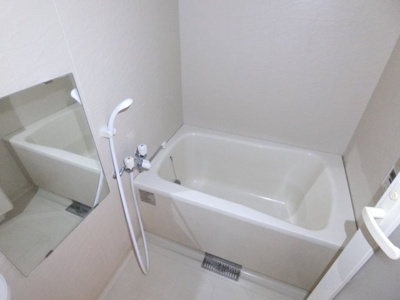 【浴室】 | ノア本屋敷 | 追焚き機能付きのお風呂。