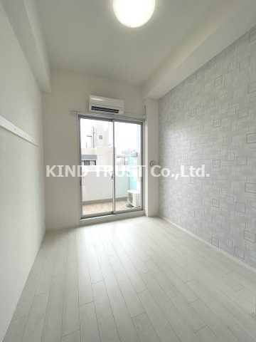 ビガーポリス417天満橋Ⅱの居間・リビング|ゆったりとしたリビングです