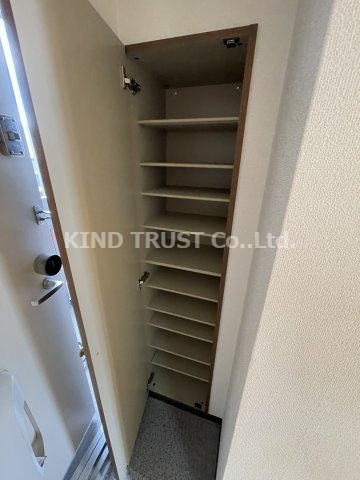 ハイネス川端の収納|便利な収納スペースです