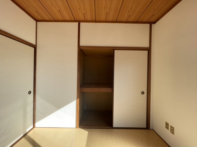 コーポ安並の収納