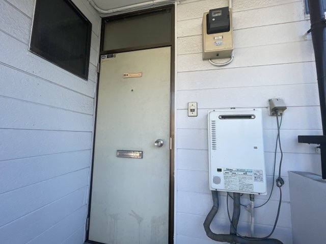 コーポ安並の玄関