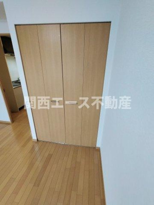  | グランシス高井田