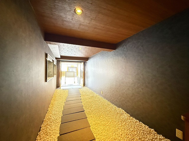 松尾邸のロビー|１F