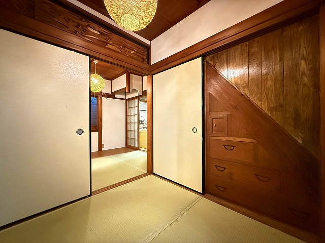 松尾邸の和室|１F