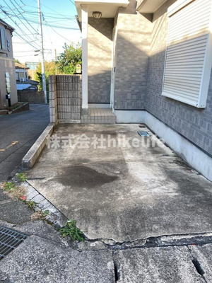 【駐車場】 | 東三田戸建