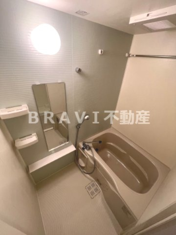 La Douceur谷町（旧 ミラージュパレス谷町ブライト）　BRAVI不動産の浴室|【ミラージュパレス谷町ブライト】コンパクトで使いやすいお風呂です