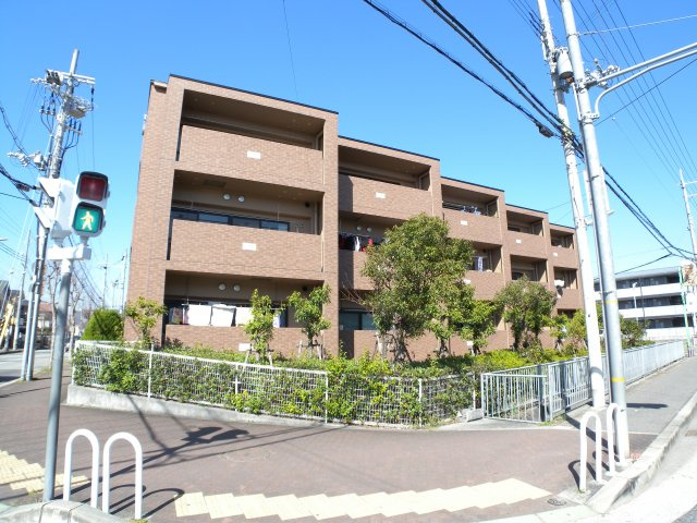 プラザハイツ二ツ屋C棟