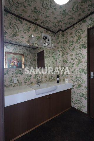 足利市福富町の事務所の洗面所