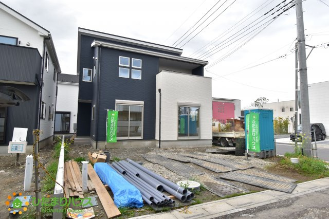 鴻巣市北新宿　3期　新築未入居物件　Ricca　04の外観|ウニクス鴻巣まで徒歩7分！お買い物も便利♪