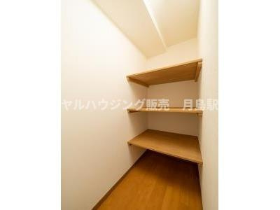 ※同タイプ・別階の内観写真を掲載している場合があります。現状と仕様が異なる際は、現状を優先するものとします。