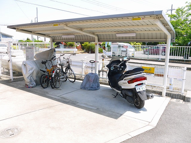 メゾン・ド・エトワールのその他共用部分|自転車置き場が設置されてます