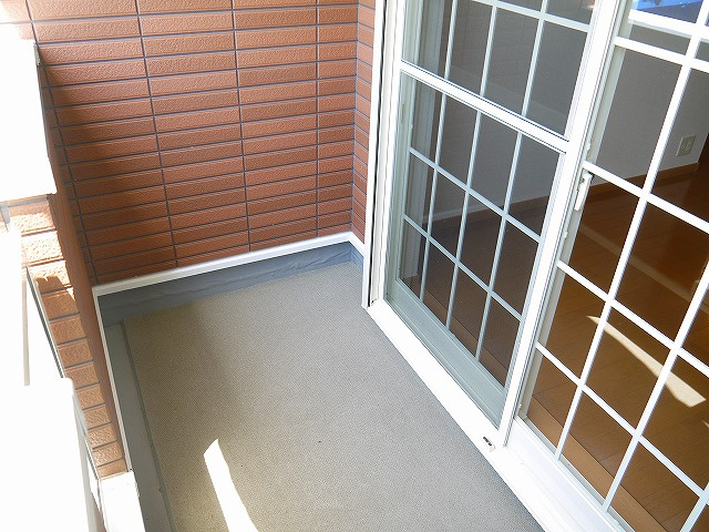 メゾン・ド・エトワールのバルコニー|開放的で明るい空間を演出してくれるバルコニーです