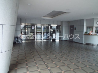 【エントランス】