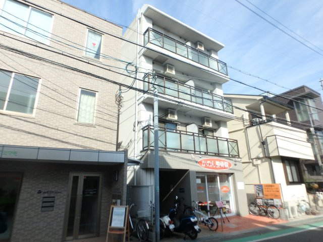 【外観】 | ラ・グリシーナ | 落ち着いた雰囲気の外観です