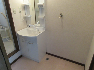 【洗面所】 | グリーンフル坂東