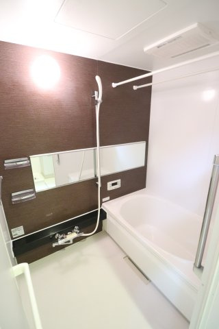 メゾンルピナスの浴室