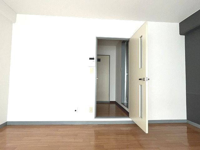 シティガーデン上町の内装|明るい室内です