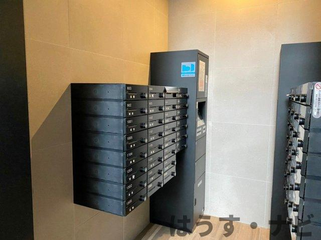 サヴォイラルカンジュのその他共用部分|《オーナーチェンジ物件》外出中でも荷物が受け取れる宅配ボックスです！